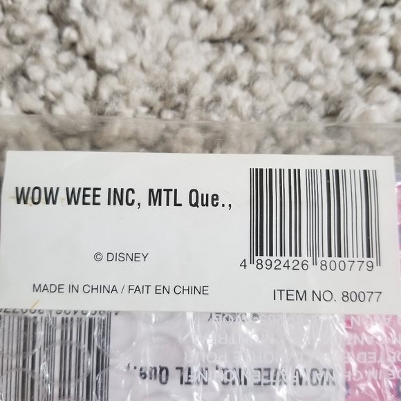 Disney minnie locking diary - hardcover - Picture 2 of 3